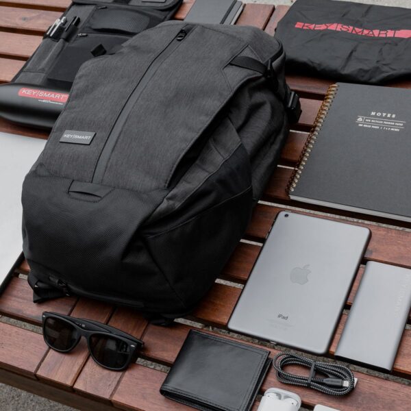 KeySmart Urban 21 Commuter Bag - Image 6