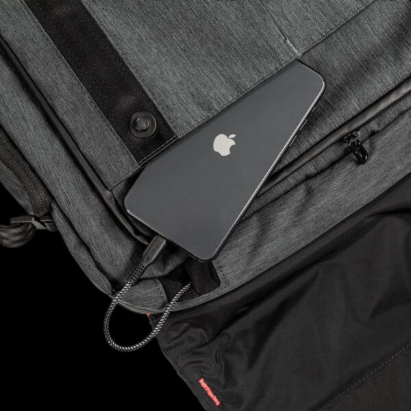 KeySmart Urban Hybrid Messenger Bag - Image 14
