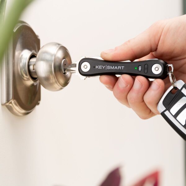 KeySmart Pro w/ Tile Smart Location - Image 8