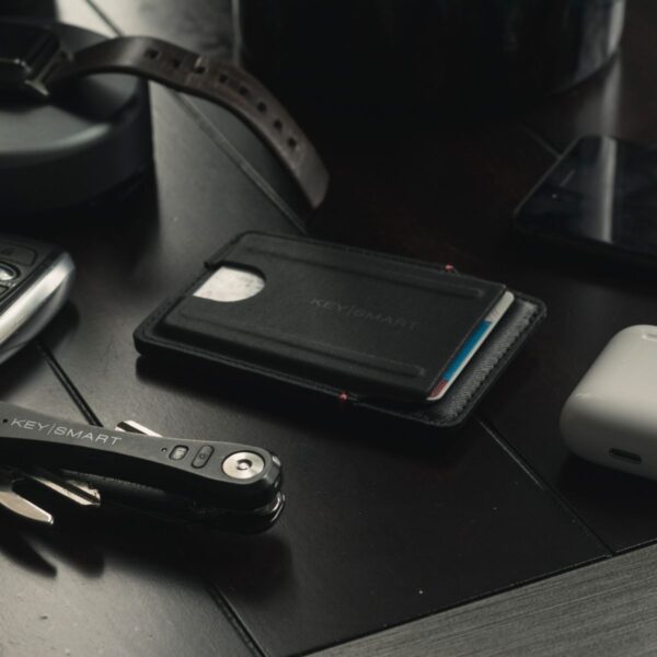 KeySmart Urban Slim Wallet (Black EXT / Red INT) - Image 4