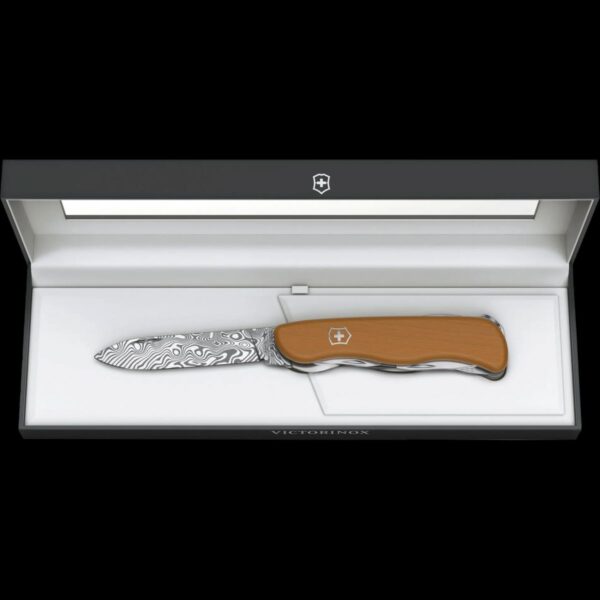 Victorinox Damast Picknicker Limited Edition 2022 - Image 5
