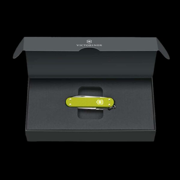 Victorinox Classic SD Alox Limited Edition 2023 - Electric Yellow - Image 4