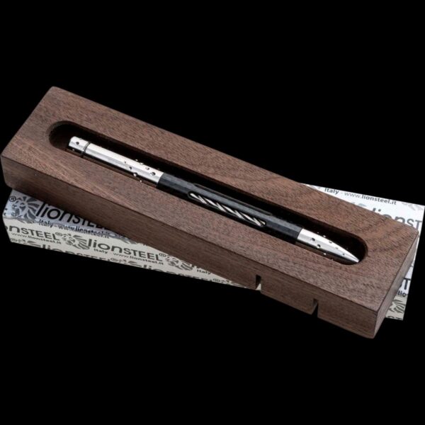 lionSTEEL Nyala Pen - Carbon Fibre / Silver - Image 2