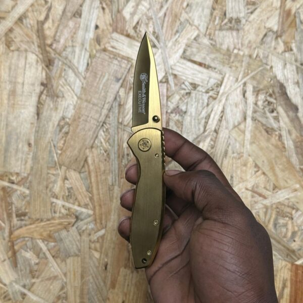 Smith & Wesson Executive Folder Gold Titanium coated Drop Point Blade/Gold Stainless Handle - Image 2