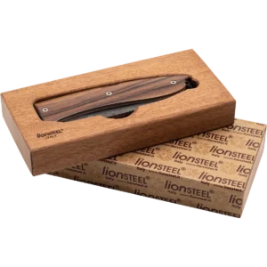 Alternative view of lionSTEEL Opera Damascus Heinsgringla Santos wood Handle, wood box