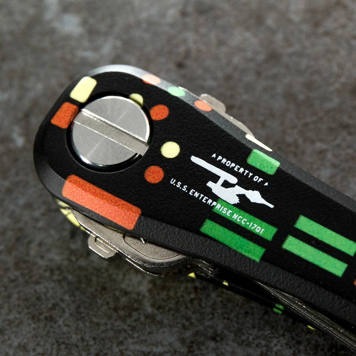 KeySmart Pro | Compact Key Holder with Tile Smart Location (Up to 14 Keys, Star Trek The Original Series) - Image 3