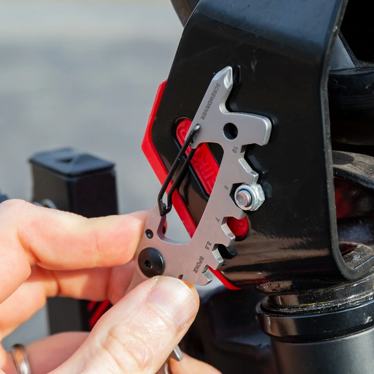 KeySmart Alltul Multitool Animal Series | Stainless Steel | Raptor - Image 12