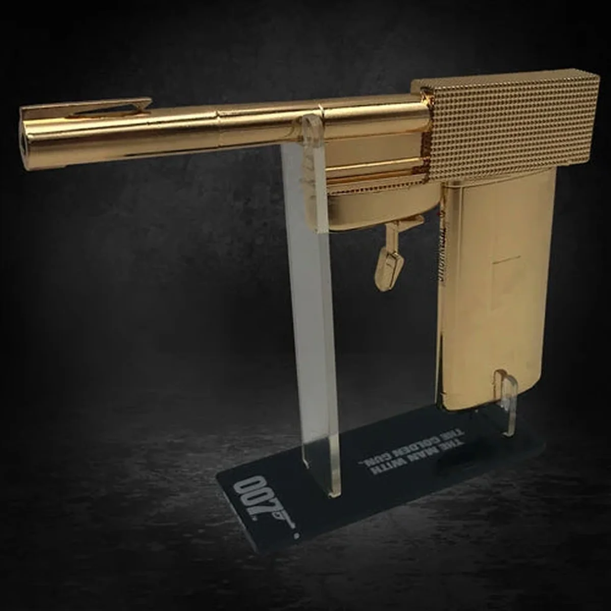 Factory Entertainment James Bond - Golden Gun Scaled Prop Replica - Image 5