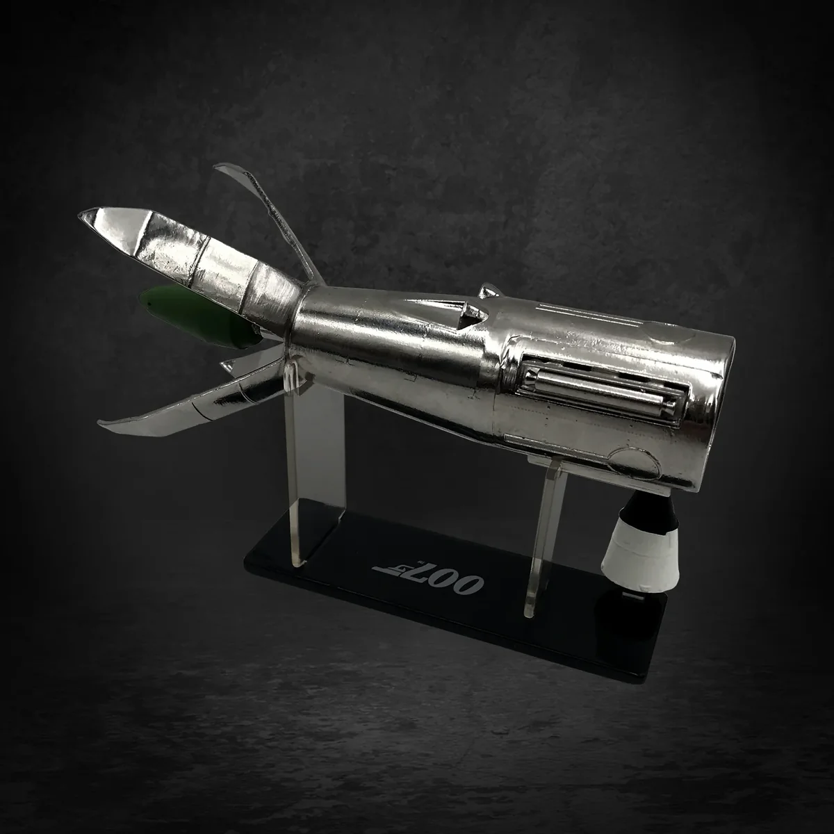 Factory Entertainment James Bond - Bird One Scaled Prop Replica - Image 4