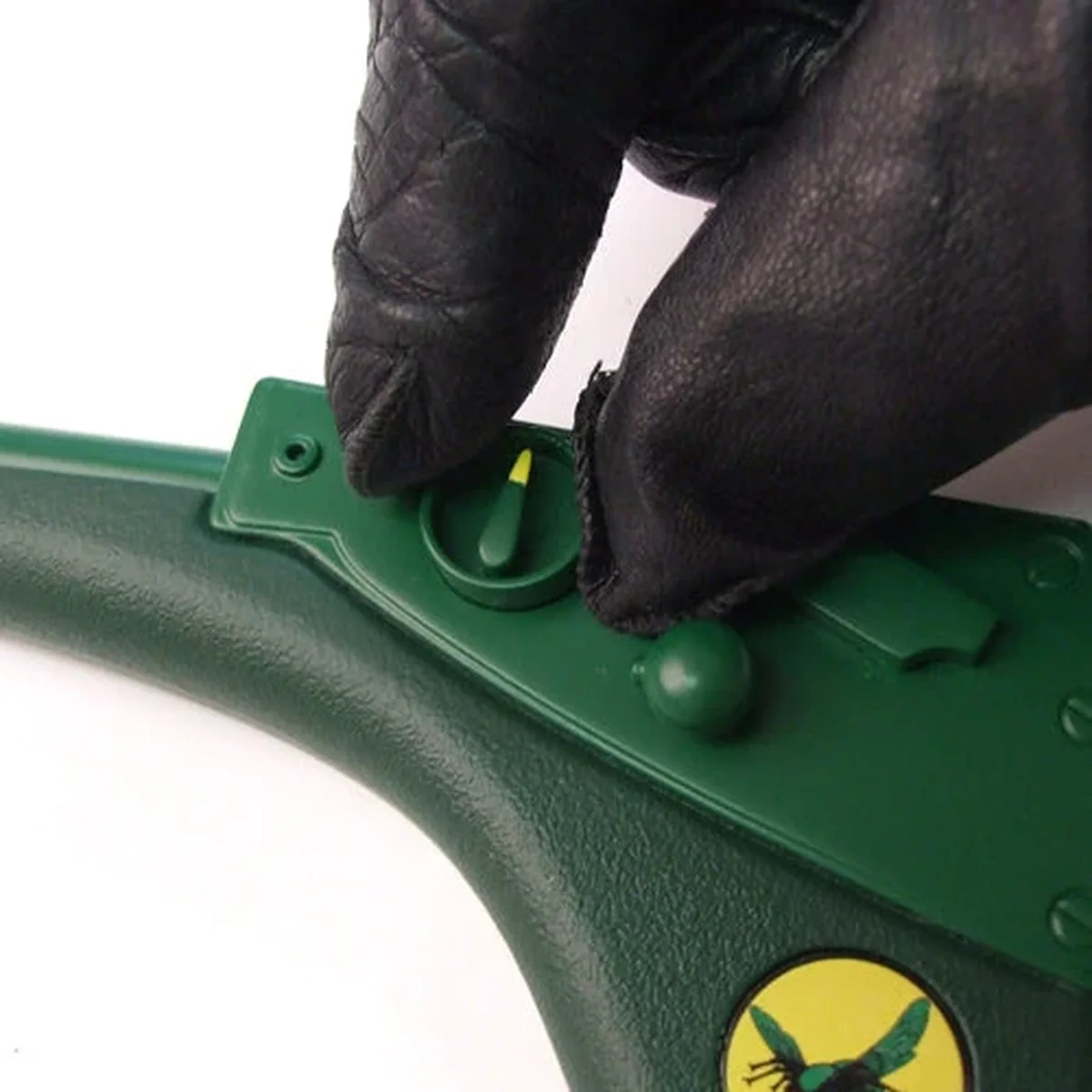 Factory Entertainment Green Hornet - Green Hornet Gas Gun & Kato Dart 1:1 Prop Replica Limited Edition - Image 3