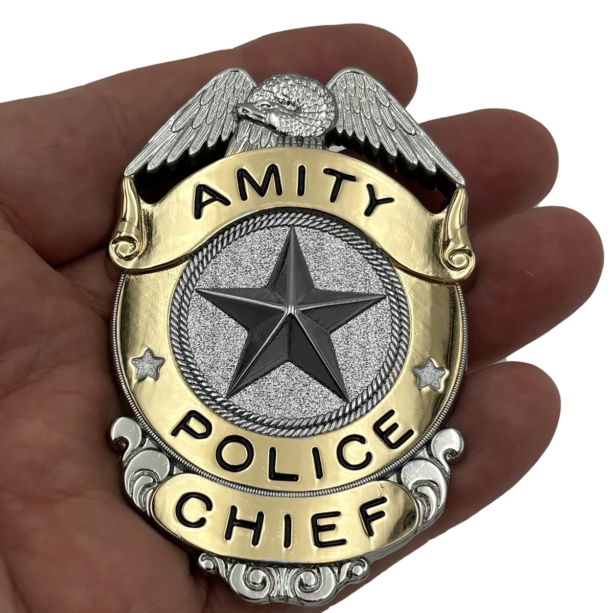 Factory Entertainment Jaws - Amity Island Police Chief Badge And Patch Limited Edition Prop Replica - Image 5