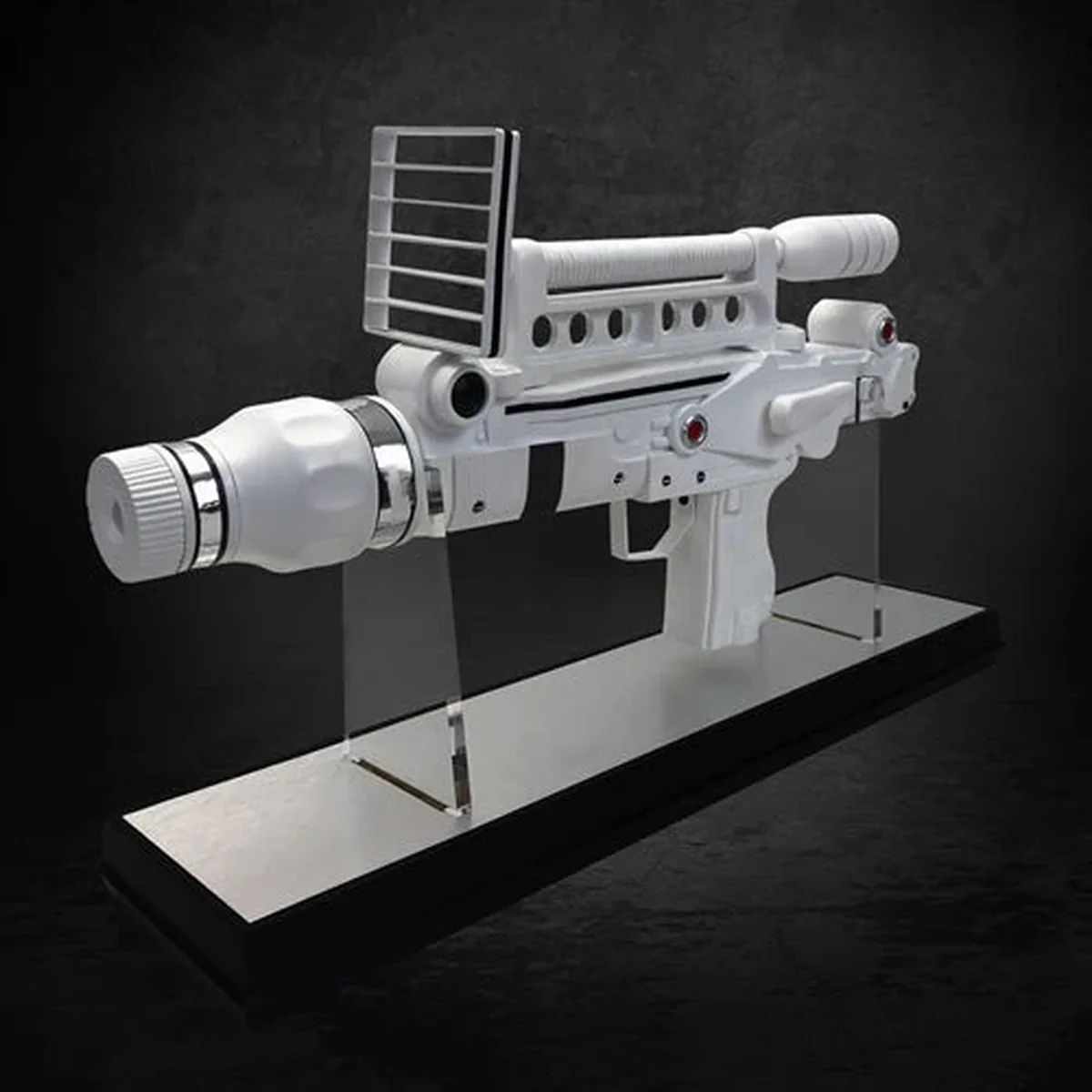 Factory Entertainment James Bond - Moonraker Laser Limited Edition Prop Replica - Image 4