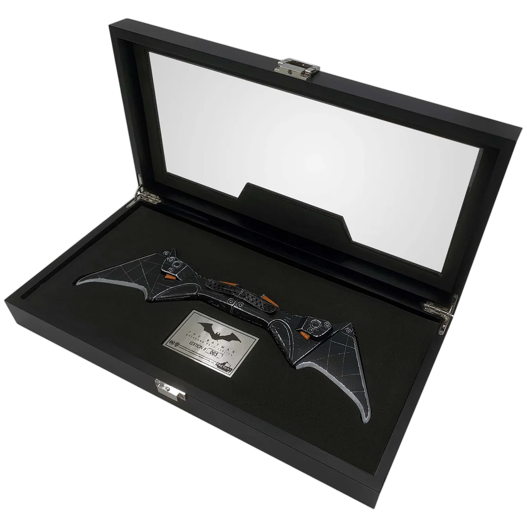 Factory Entertainment The Batman - Batarang Limited Edition Prop Replica