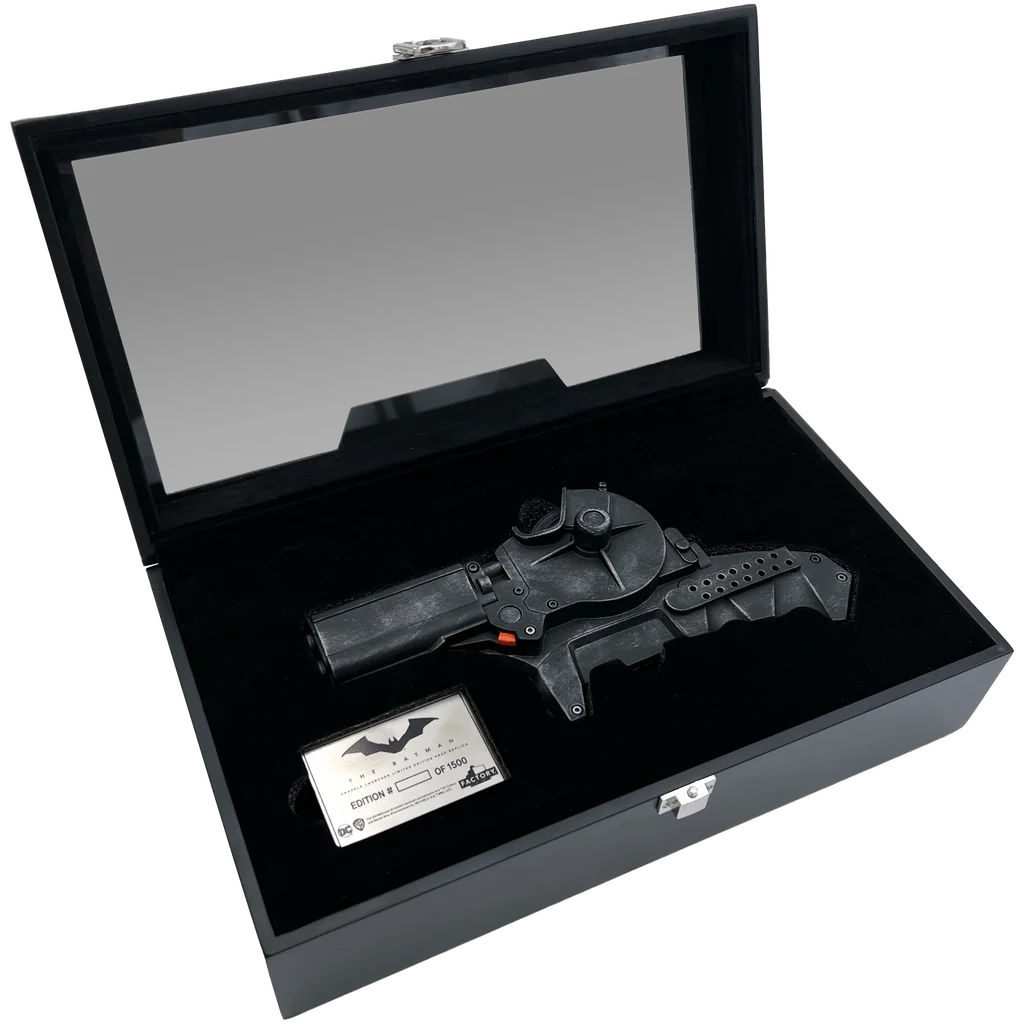 Factory Entertainment The Batman - Grapple Launcher Limited Edition Prop Replica