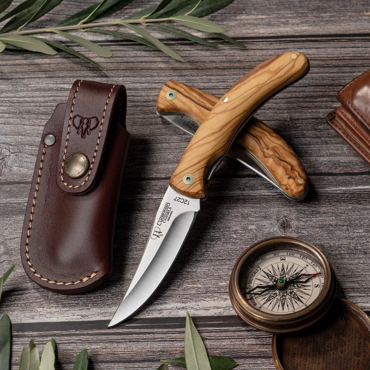 Cudeman Cazorla Olive Wood with Sheath - Image 3