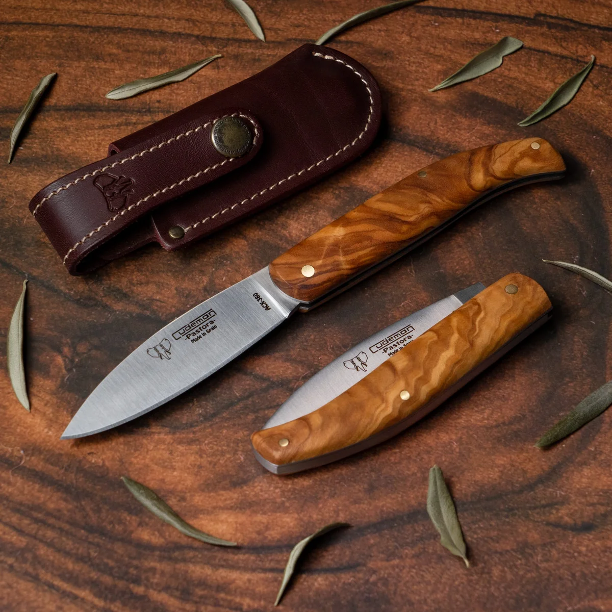 Cudeman Olive Wood Outdoor Pocket Knife w/Sheath - Image 3