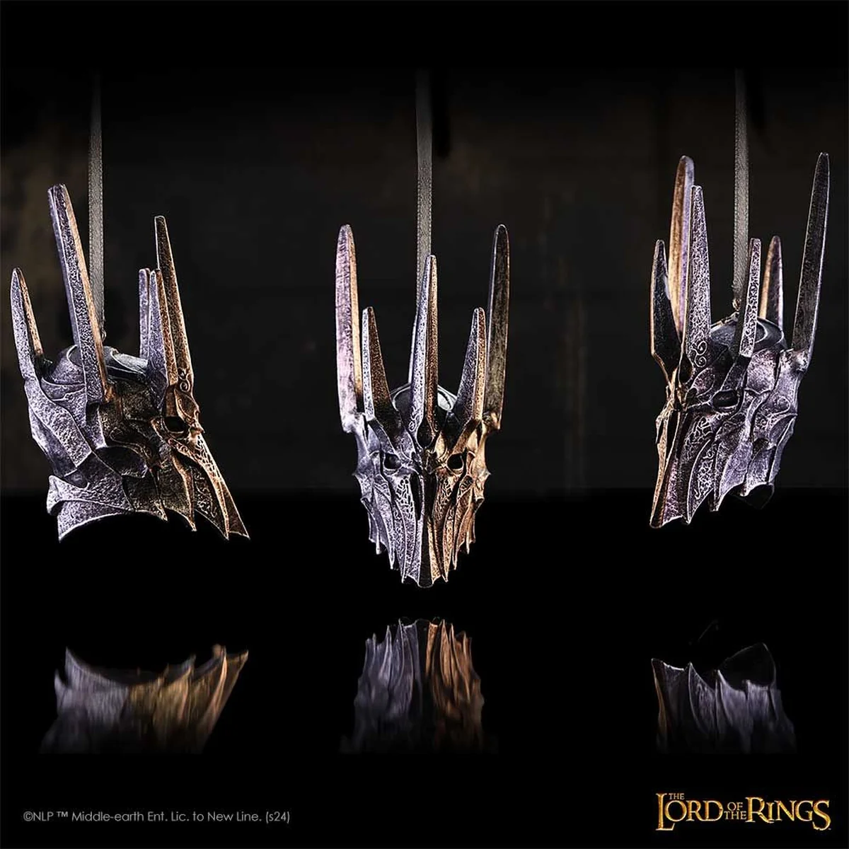 Nemesis Now Lord of the Rings Helm of Sauron Head Hanging Ornament - Image 8