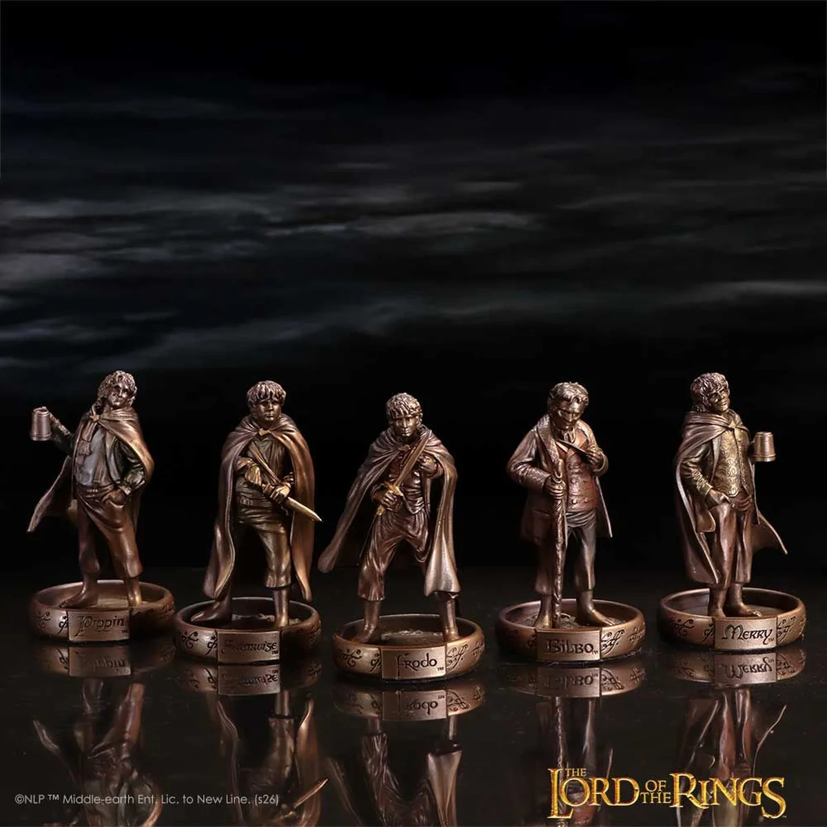 Nemesis Now The Lord of the Rings: The Hobbits of the Shire Figurine Set 7.2cm - Image 7